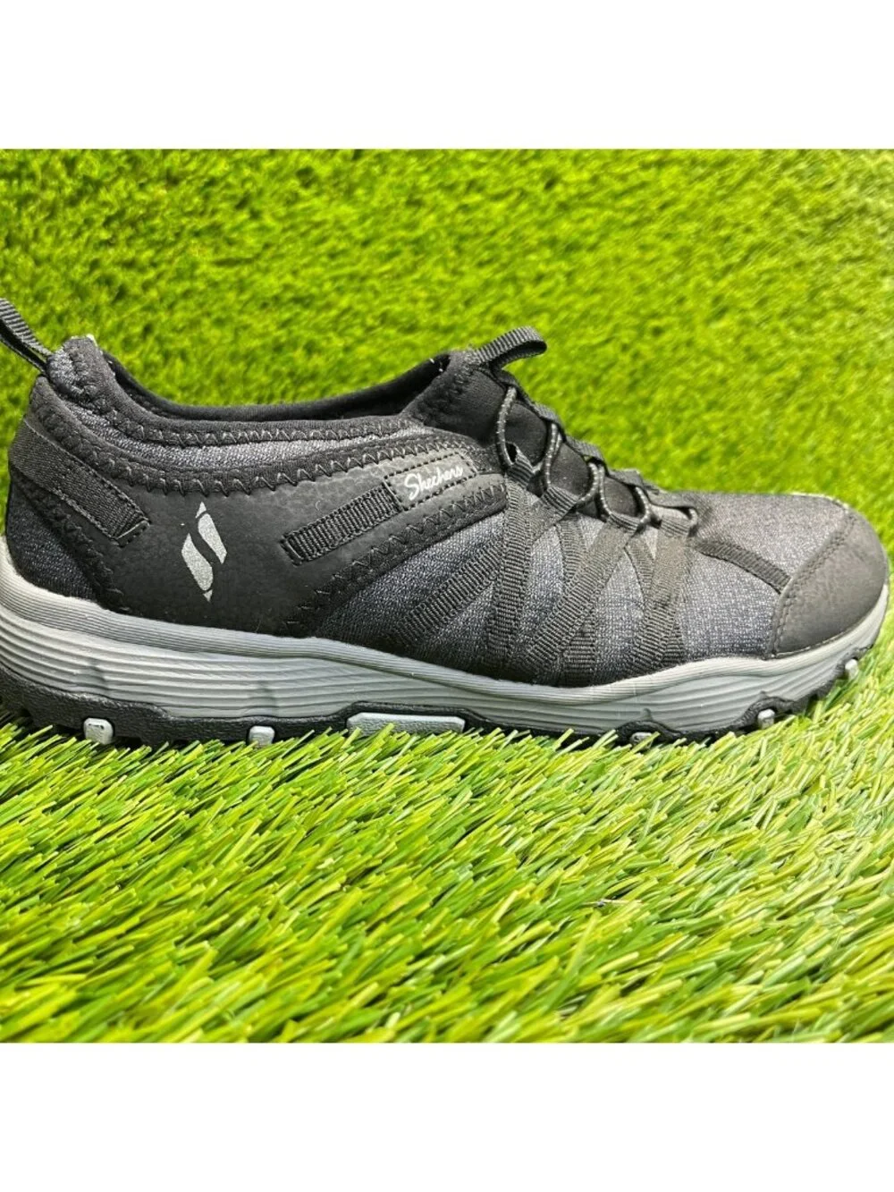 Skechers Seager Hiker Womens Size 8 Black Gray Athletic Running Shoes Sneakers